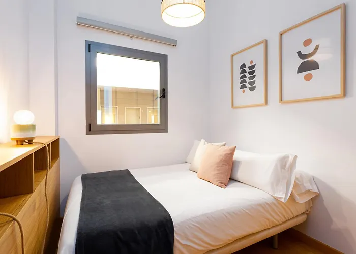 Holidays2Malaga Victoria Next Old Town High Speed Wifi